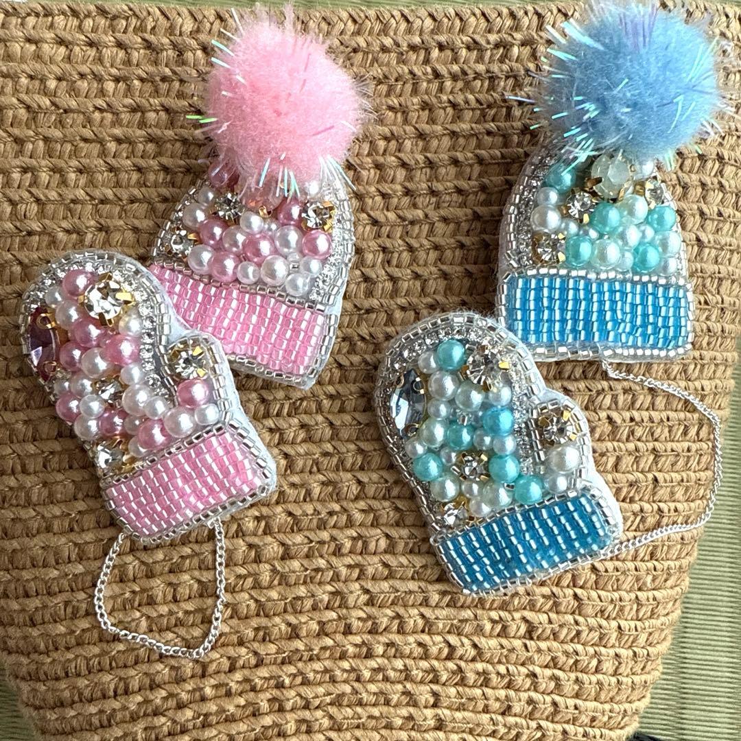 タケコブター様専用で　ハンドメイドブローチ