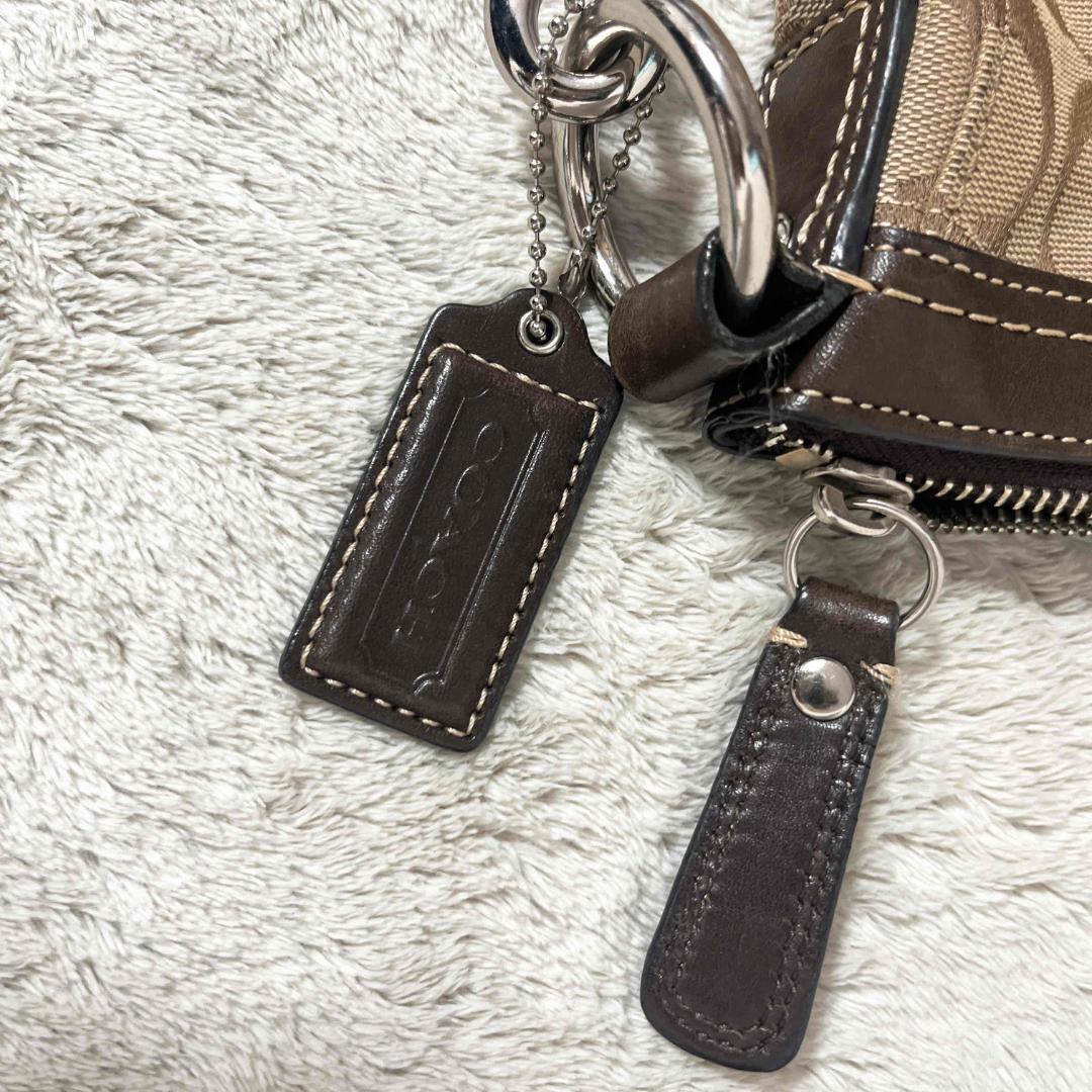 美品✨COACH ハンドバッグ ブラウン系　シグネチャー 美品✨COACH コーチショルダーバッグハンドバッグブラウン茶