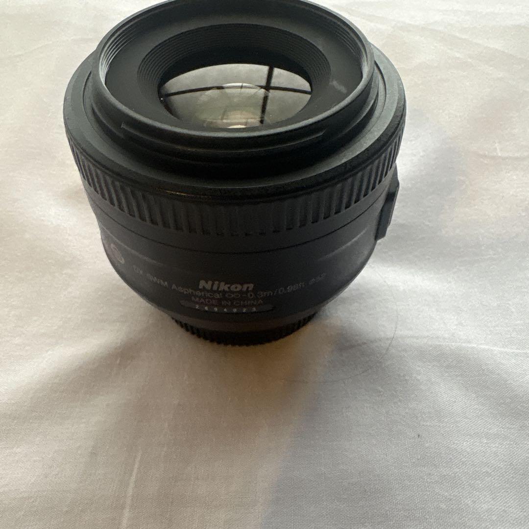 Nikon AF-S NIKKOR 35mm f/1.8G DXレンズ