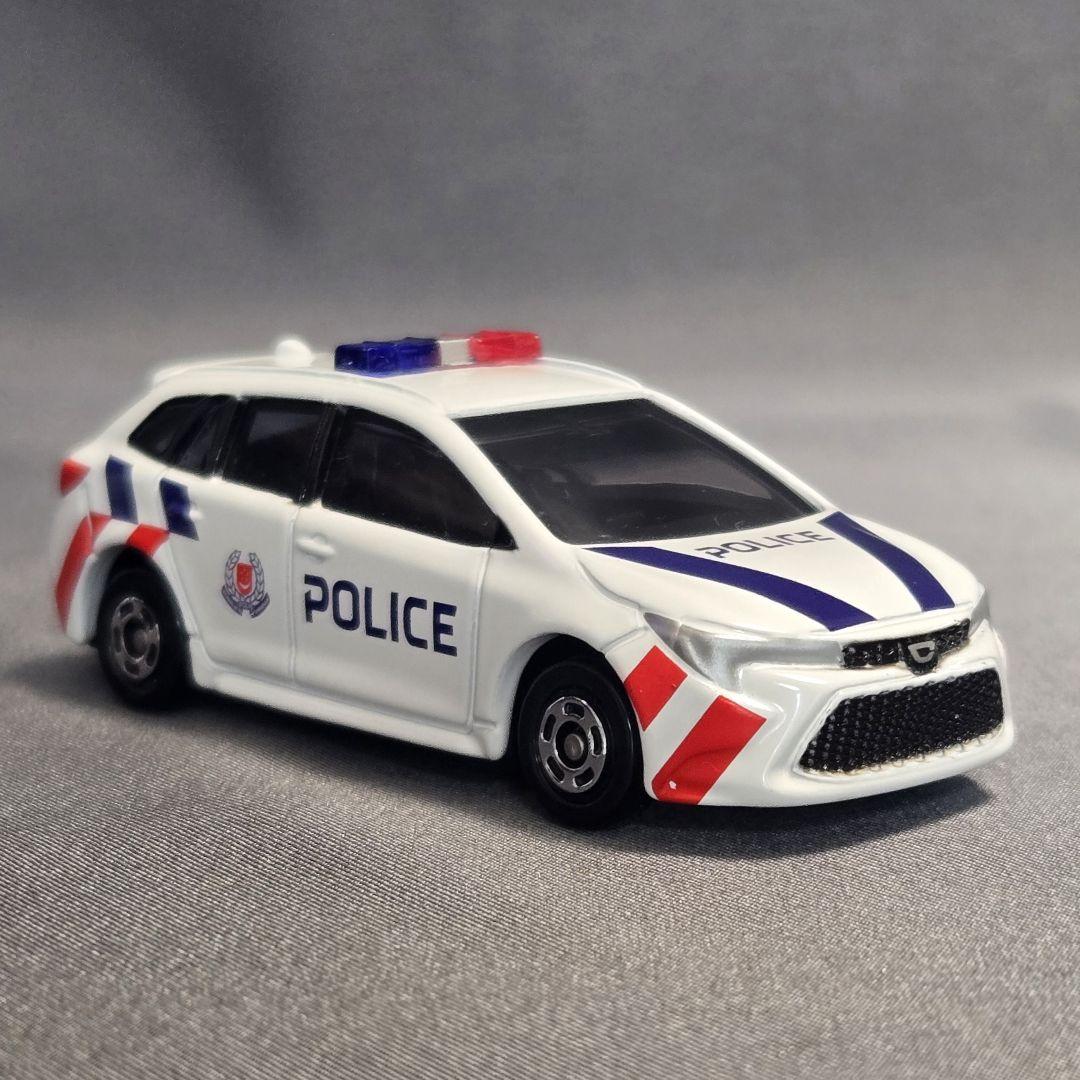 イオン トヨタ カローラ シンガポール警察デザイン仕様 イオン限定トミカ カローラ シンガポール警察仕様 - お気楽忍者