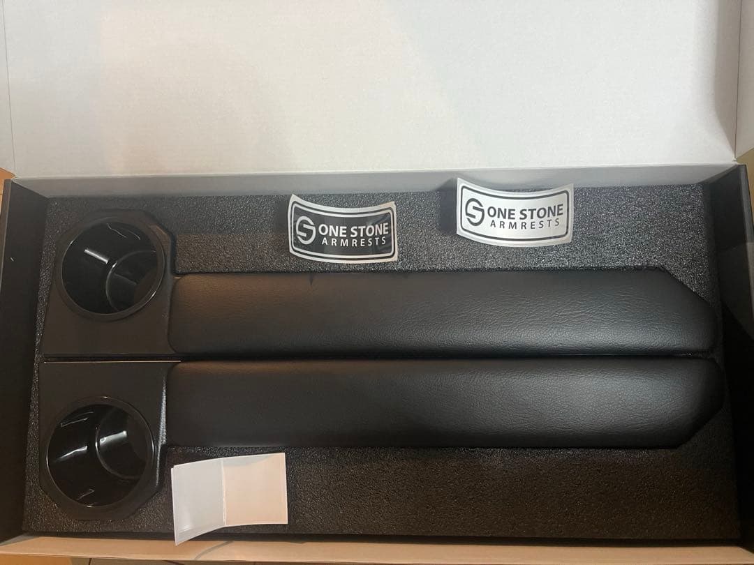 新品未使用　One Stone Armrests ワンストーン　アームレスト　黒
