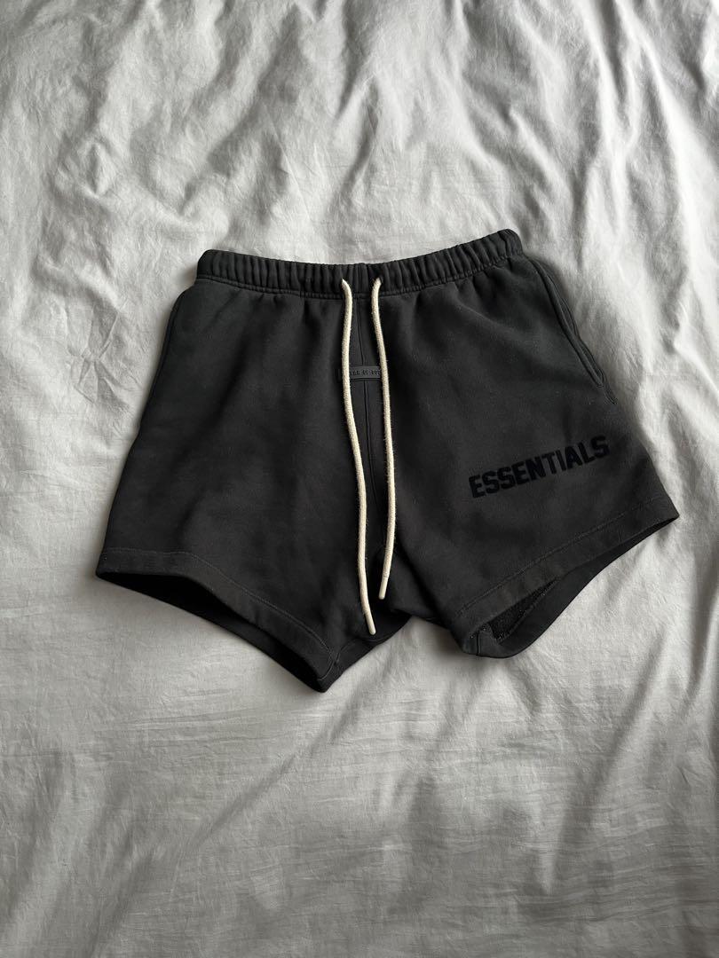 ESSENTIALS FEAR OF GODブラック ショートパンツ XS - メルカリ