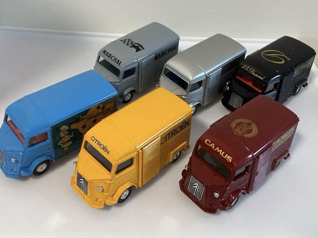 トミカ ミニクーパー 濃青 ユニオンジャック キーホルダータイプ
