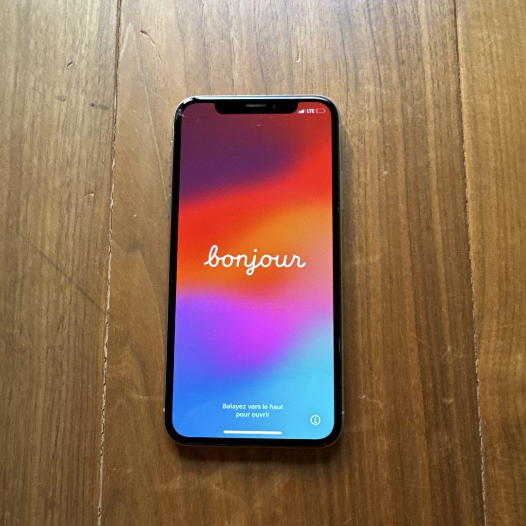 Apple iPhone XS ホワイト 本体 Simフリー