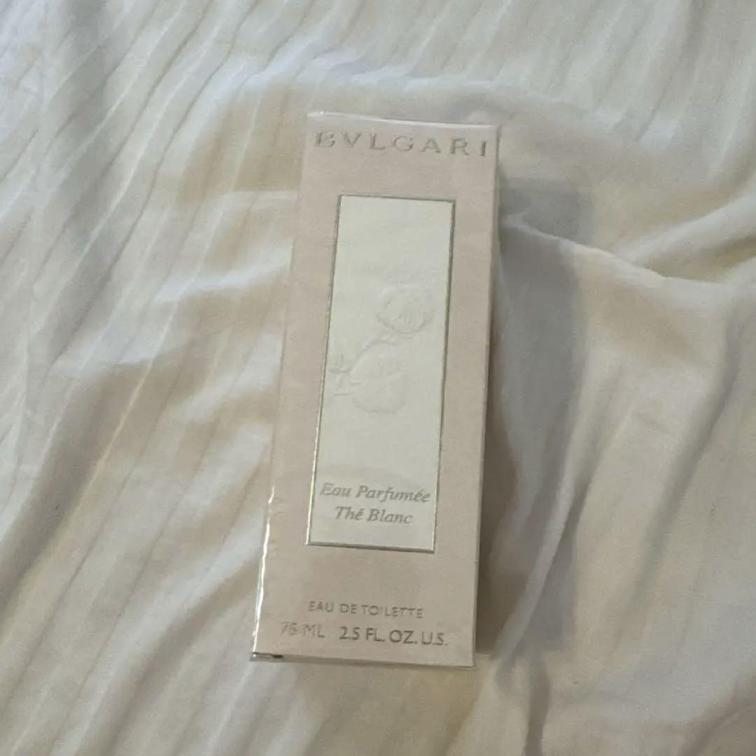 【新品未使用】BVLGARI オ・パフメ テ ブラン オードトワレ