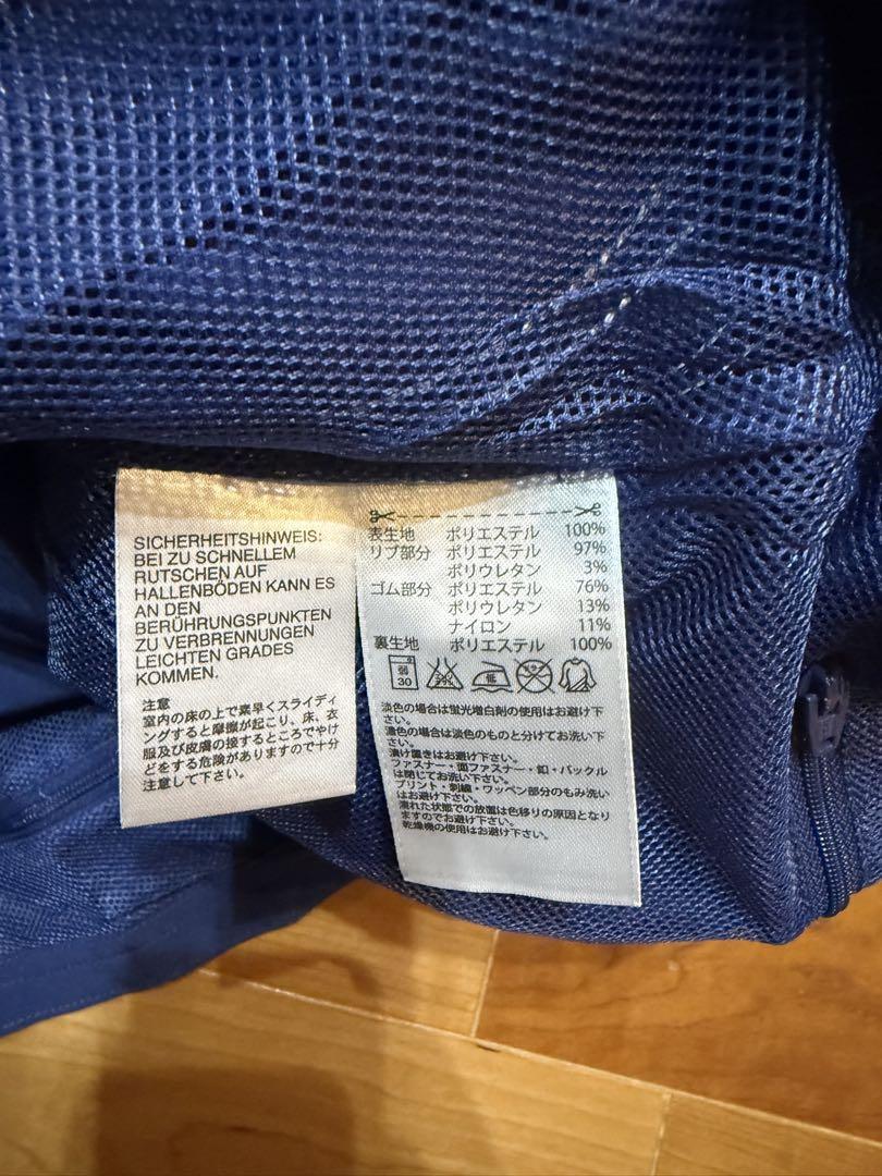 新品　アディダスadidas レアルマドリードナイロンフルジップパーカー　O