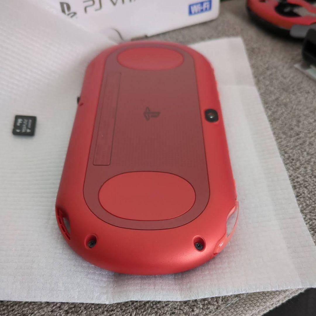☆新同・極美品・64GB付き PlayStation Vita Wi-Fiモデル