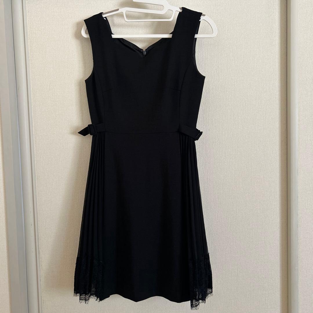 【美品】ジルスチュアート　黒ワンピースワンピース