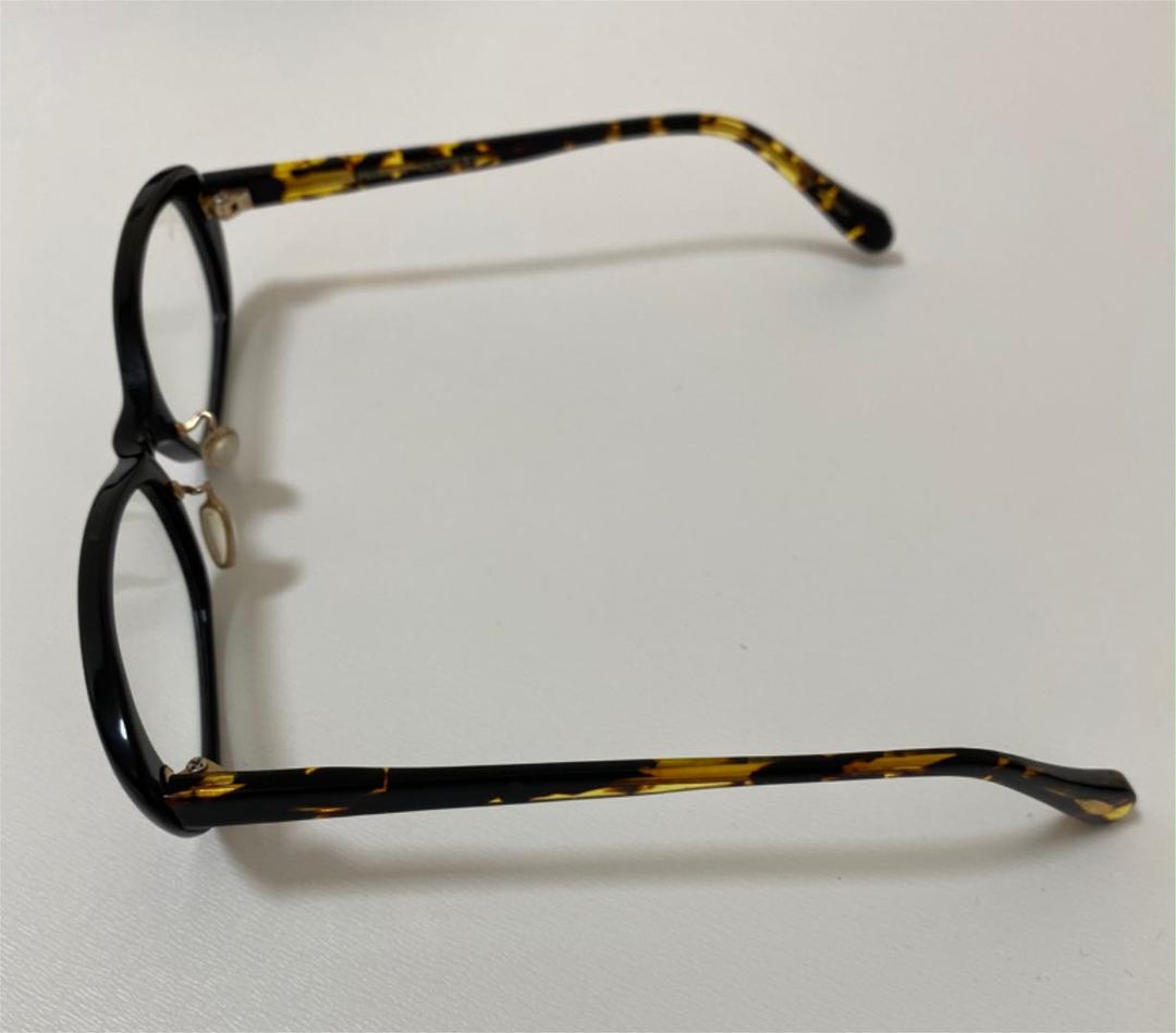 最新品格安 美品 OLIVER PEOPLES Adina メガネ ブラック系 PFTw3-m63811800656 国産超特価