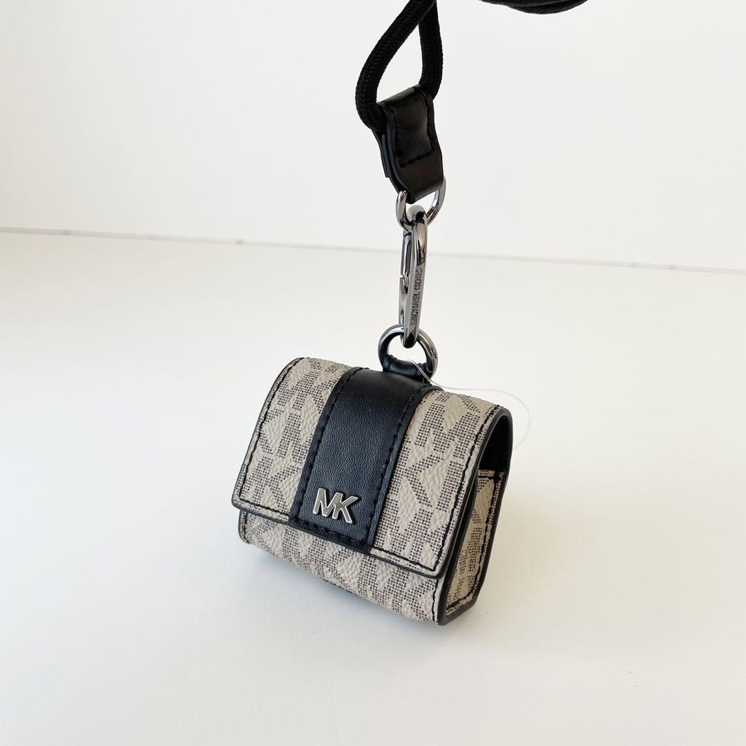 MICHAEL KORS 新品♡ Airpods エアーポッズ ケース MKロゴ