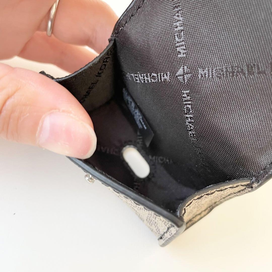 MICHAEL KORS 新品♡ Airpods エアーポッズ ケース MKロゴ
