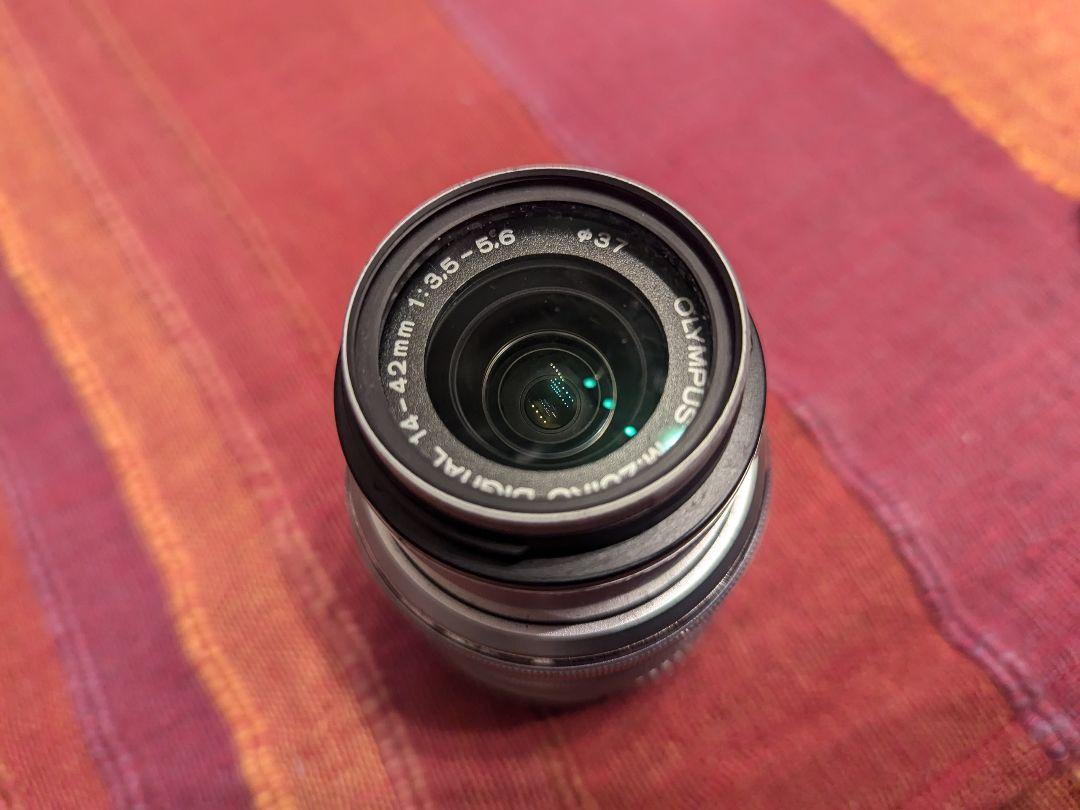 OLYMPUS PEN Mini E-PM1 ジャンク品 OLYMPUS PEN mini E-PM1ジャンク品・レンズ1本