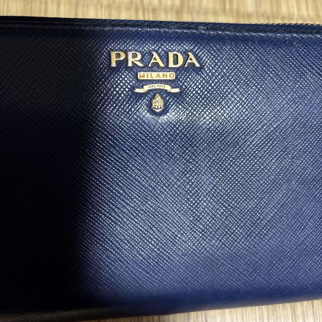 PRADA ネイビー 長財布