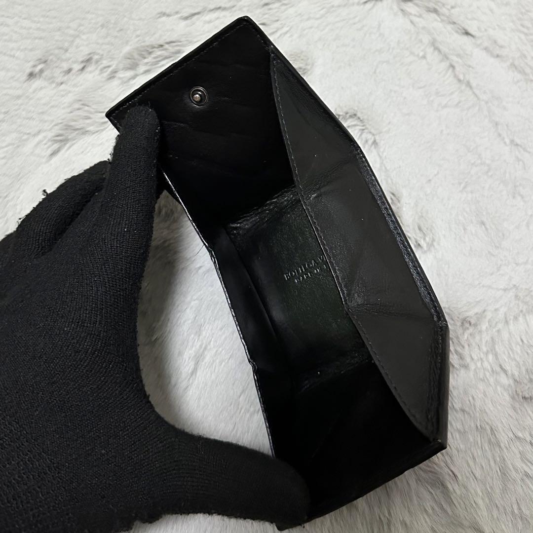 美品✨　BOTTEGA VENETA イントレチャート　小銭入れ　ブラック