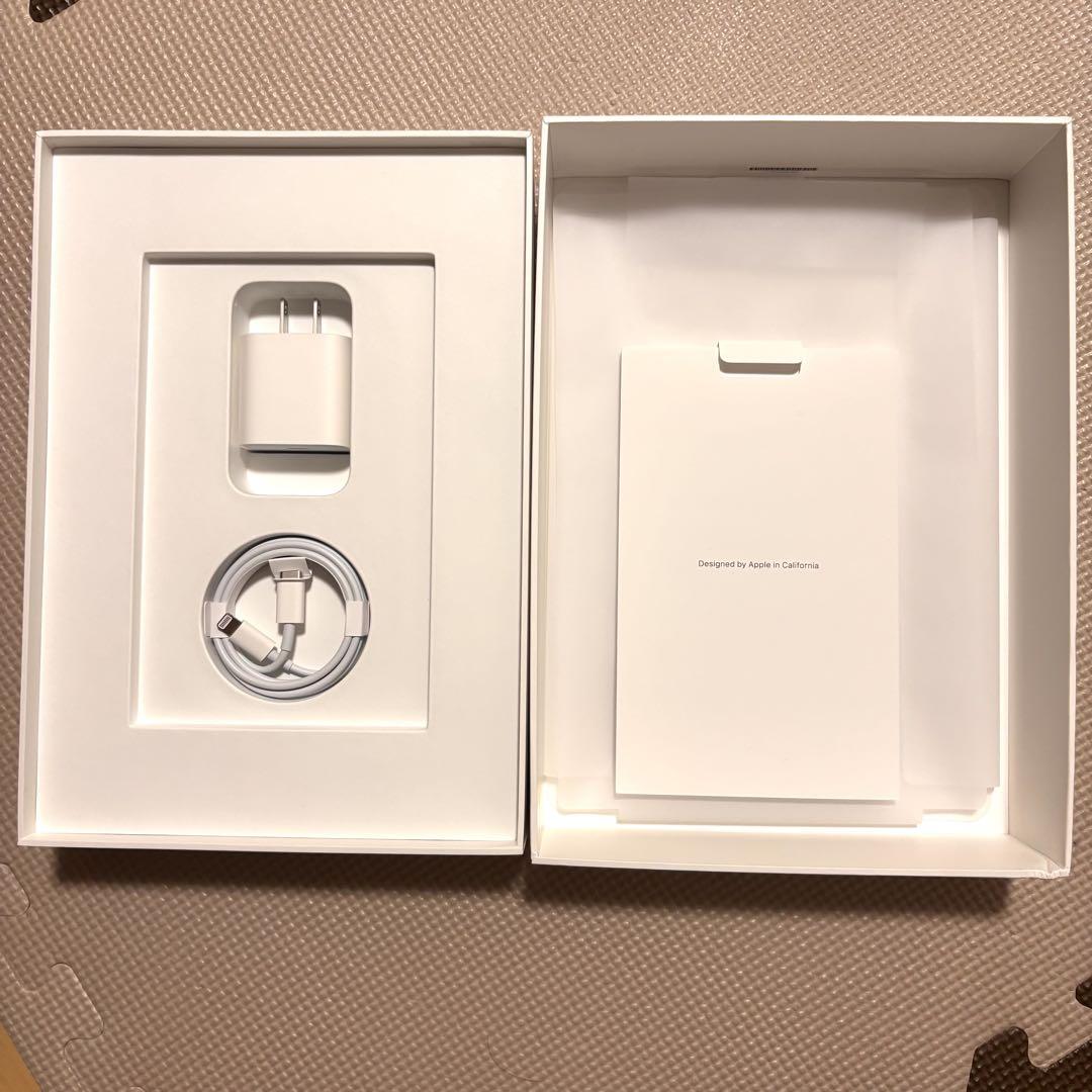 【美品】Apple iPad 第9世代 シルバー 64GB Wi-Fiモデル