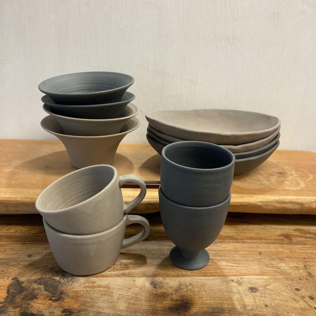 ひいらぶ様新品　陶器　陶芸作家　ブラウンのカレー皿2個　A