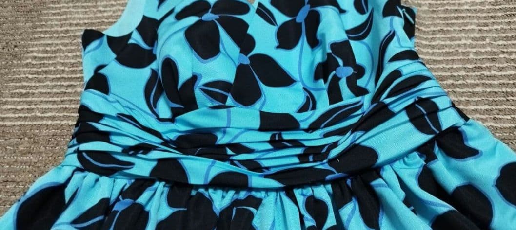 新品訳有送料無料US8号ケイトスペードニューヨーク デザインワンピースリーフ柄 新品訳有送料無料US8号ケイトスペードニューヨーク デザインワンピースリーフ柄