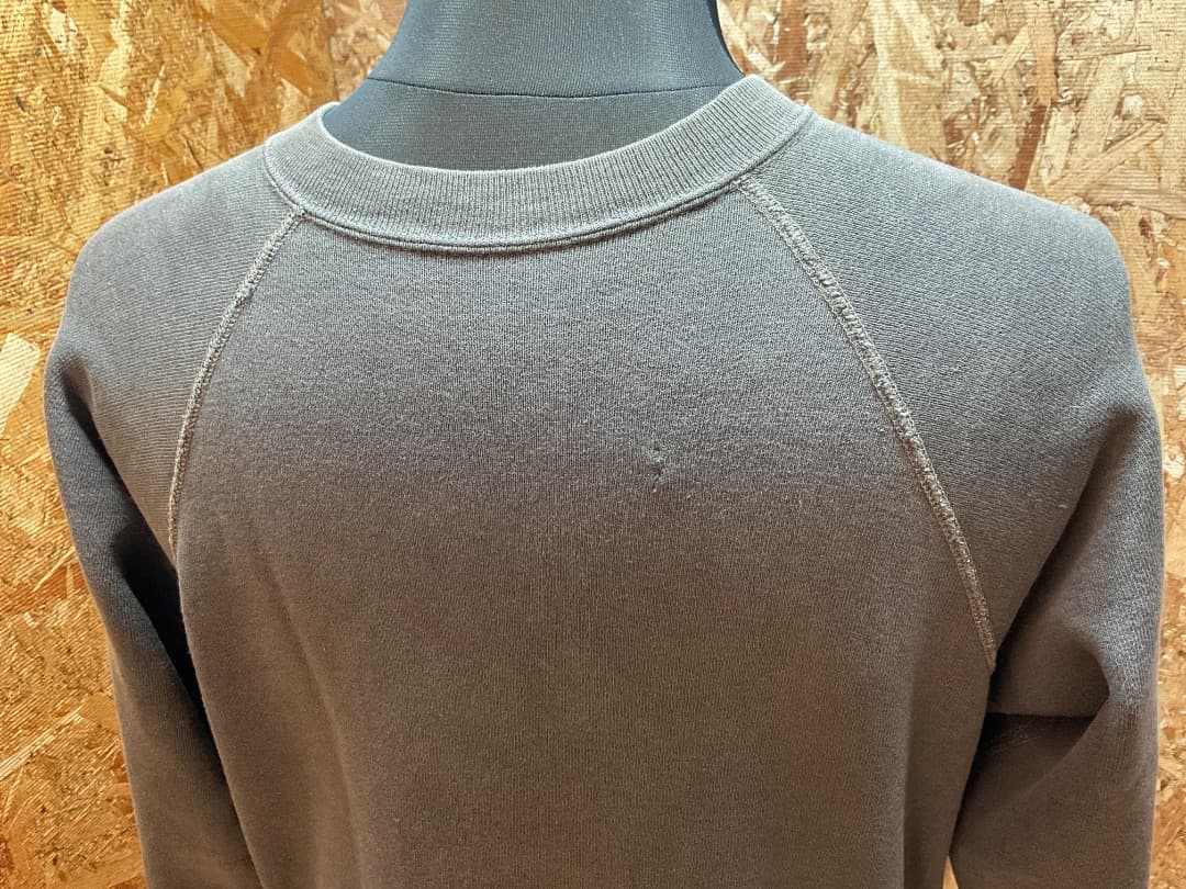 フェード抜群 60s 60年代 カレッジ 3段 ラグラン スウェット ブラック フェード抜群 60s 60年代 カレッジ 3段 ラグラン スウェット ブラック