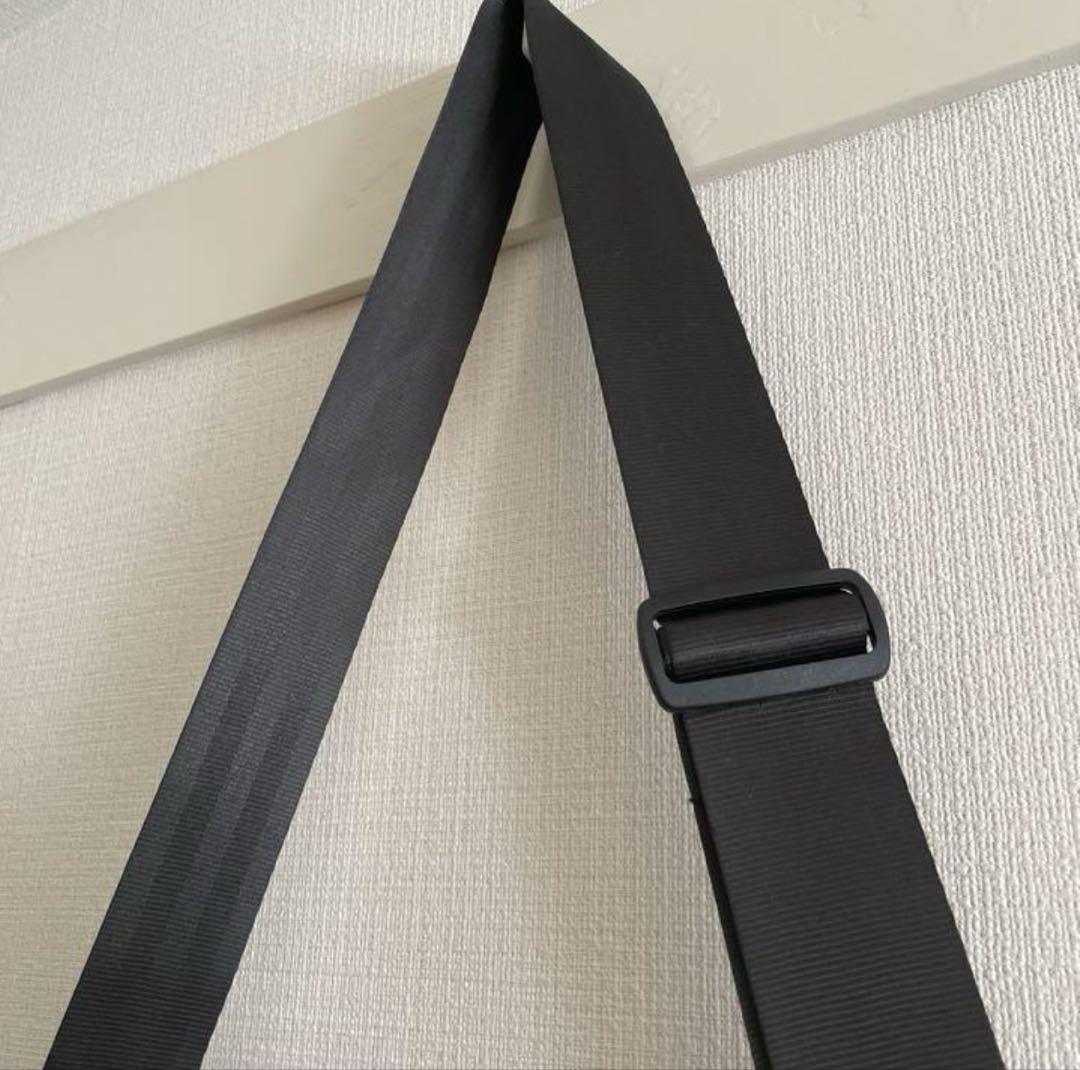 FREITAG ショルダーバック　赤、ピンク系　保証書付き