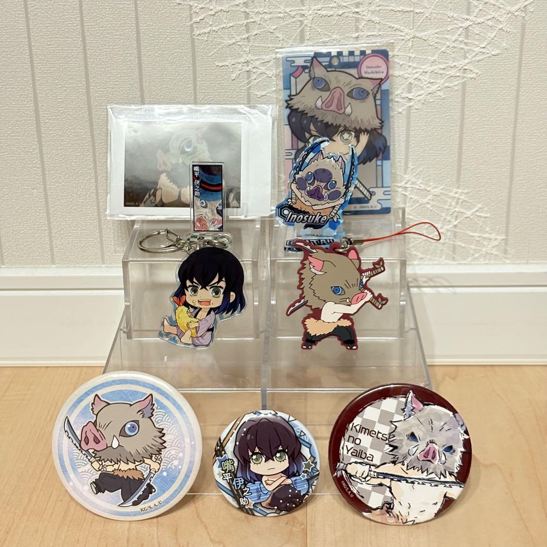 鬼滅の刃　嘴平伊之助　缶バッジ　9点　まとめ売り 鬼滅の刃 ufotable 嘴平伊之助 缶バッジ まとめ売り - メルカリ