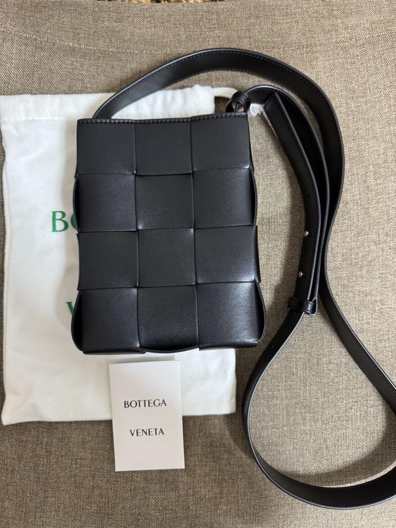 BOTTEGA VENETA ボッテガヴェネタ マキシイントレ ショルダーバッグ