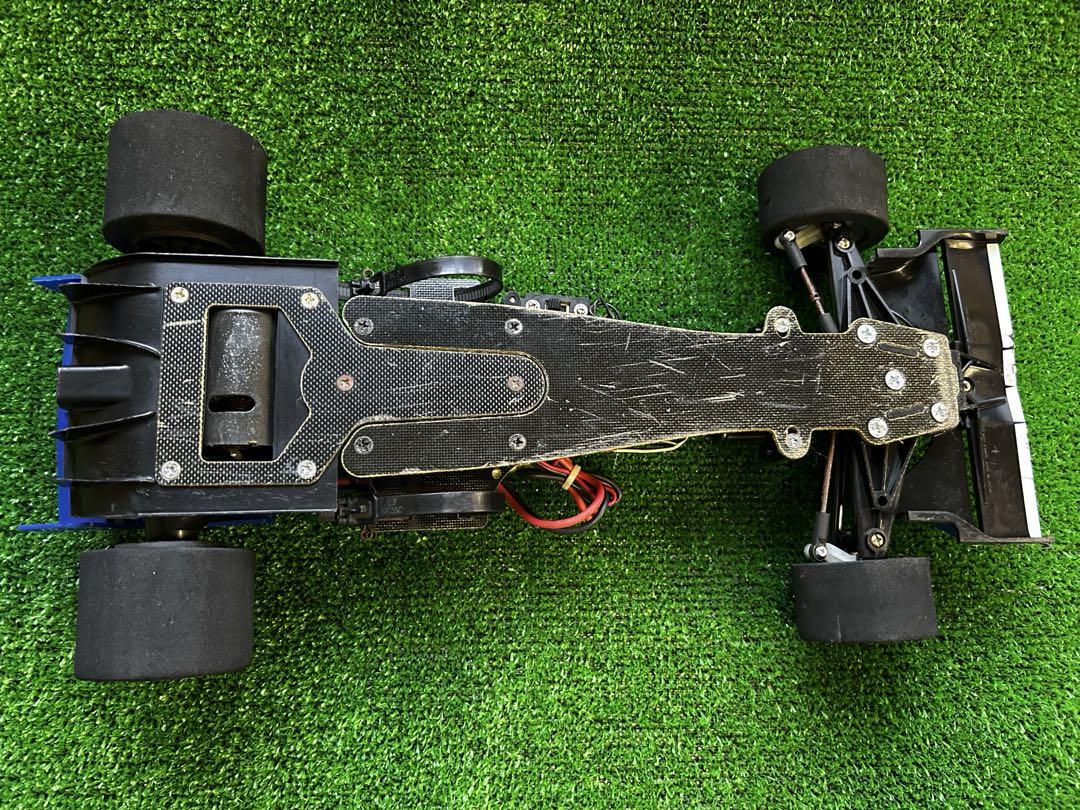 タミヤ　F102シャーシ？　メカ付き