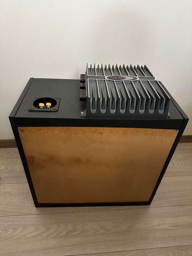 12インチ アクティブウーファー目立った傷や汚れなし