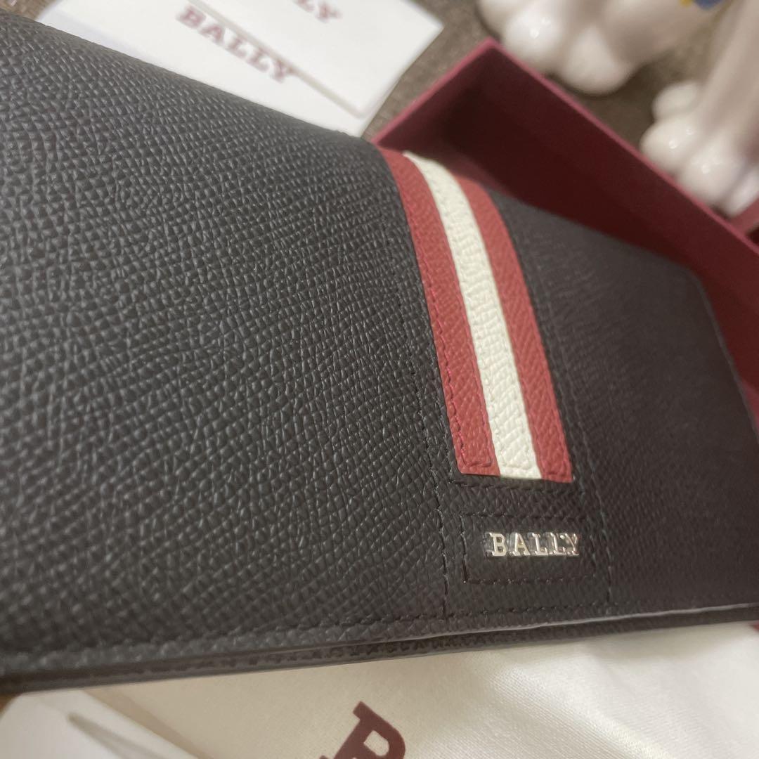未使用/BALLY　/ストライプ　二つ折り財布　ブラック　レザー正規品