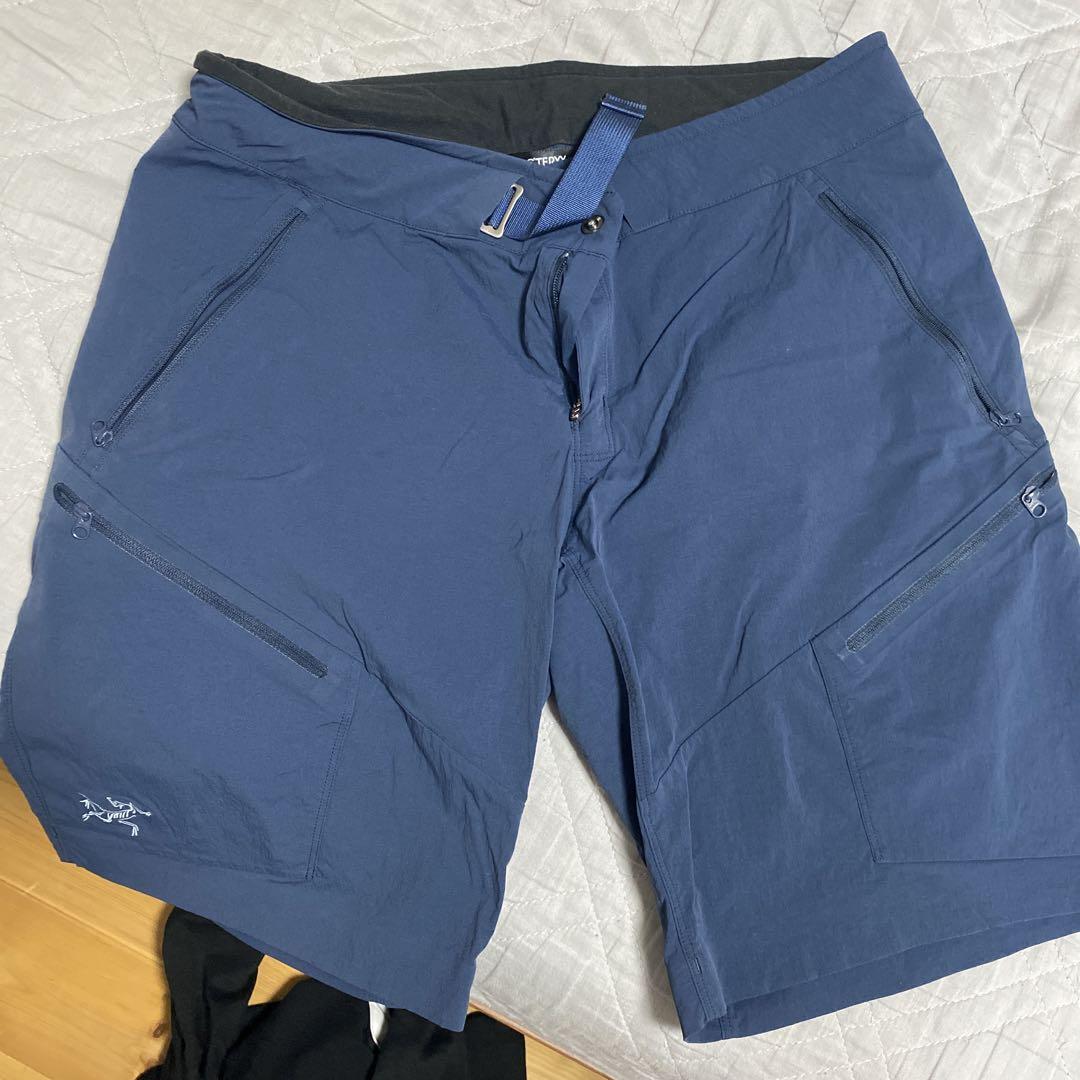 ネイビー ショートパンツ サイズ34 5,950円