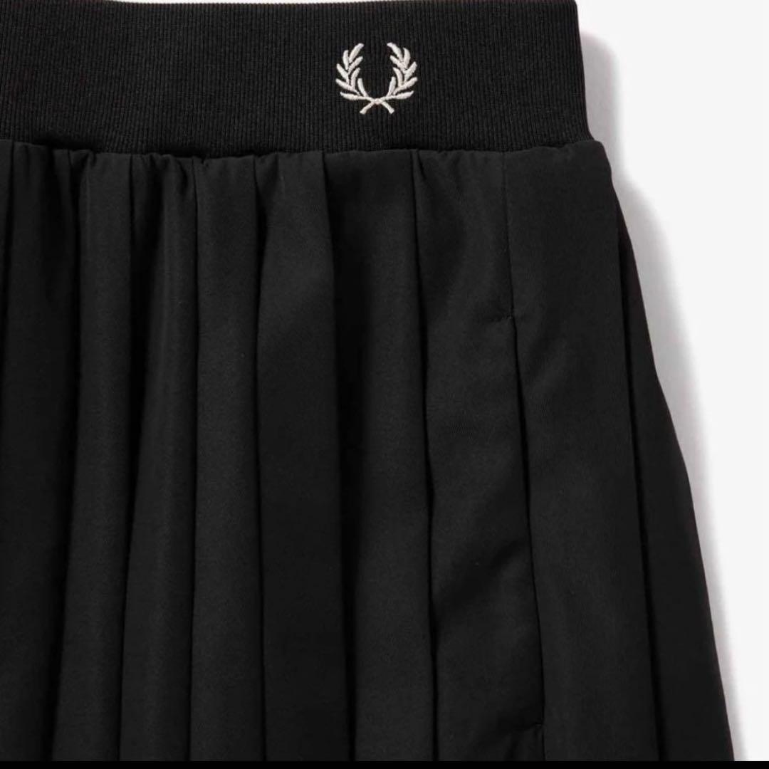 Pleated Skirt(8 102：BLACK): | FRED PERRY JAPAN | フレッド