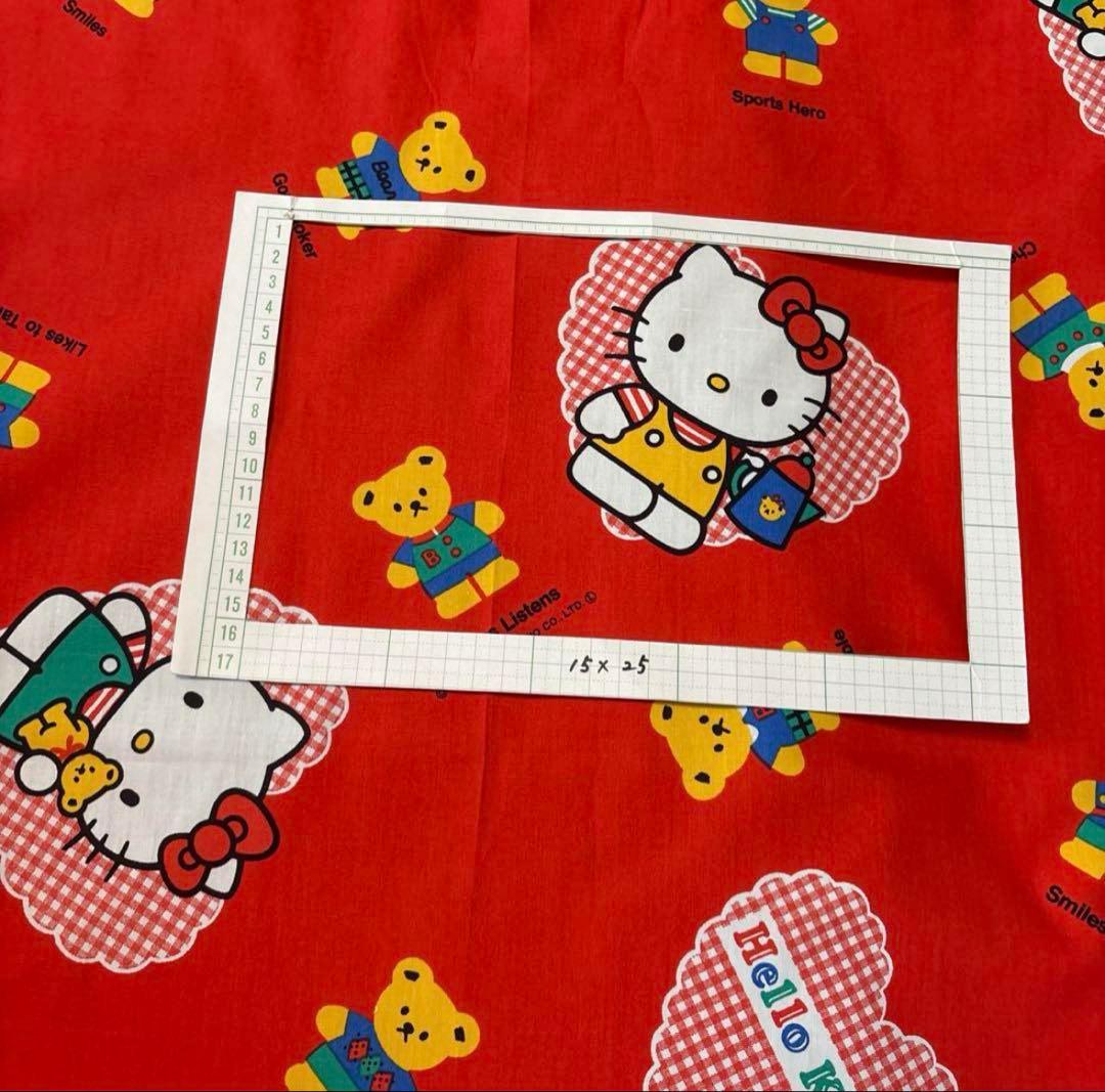 ⚠️汚れ有り‼️超レア‼️1993年サンリオ　ハローキティ100×90(生地幅)