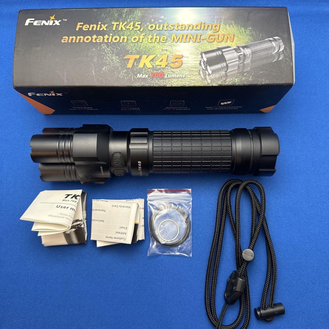 フェニックス LEDフラッシュライト（懐中電灯）760ルーメン TK45