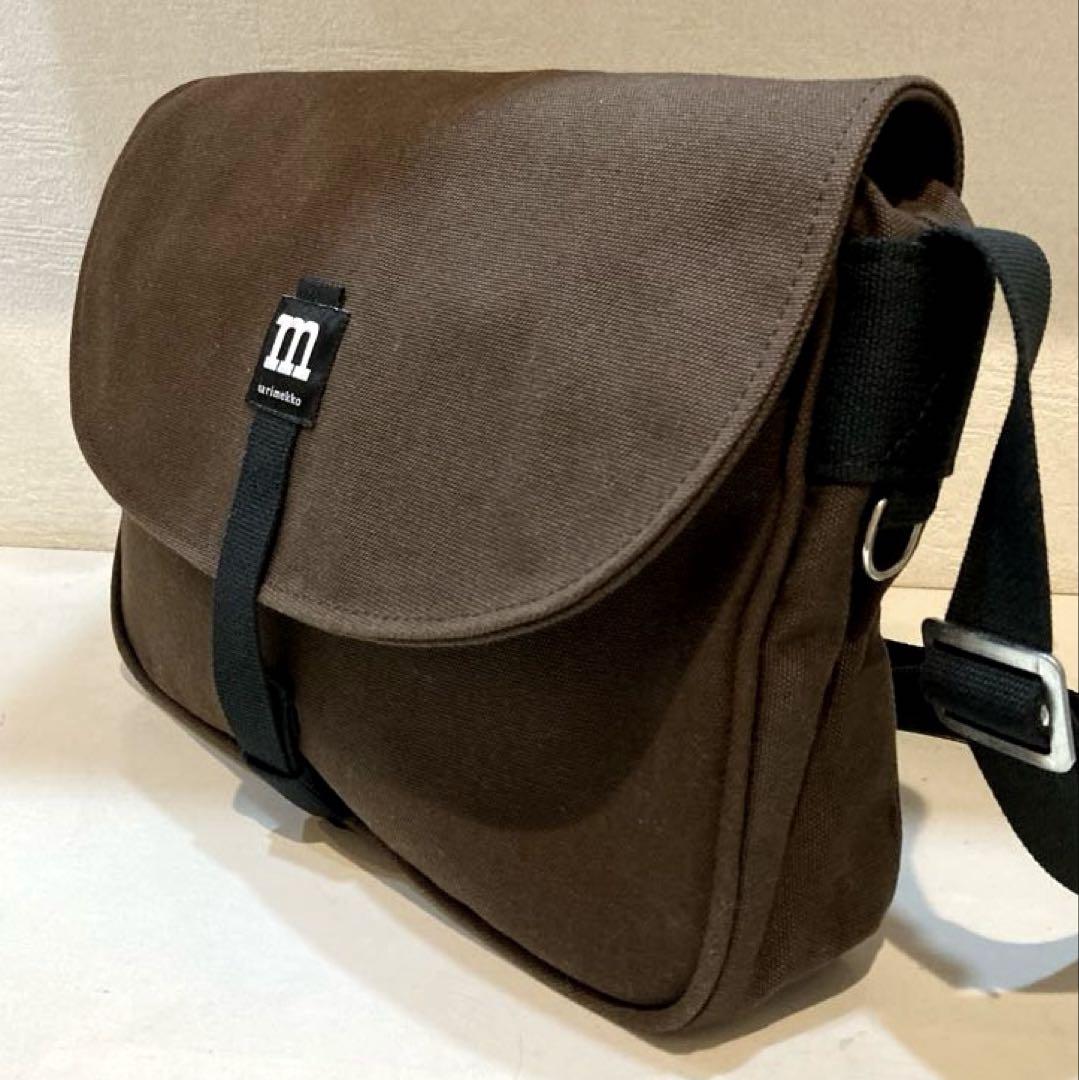 【極美品】marimekko MAGNEETTILAUKKU ショルダーバッグ