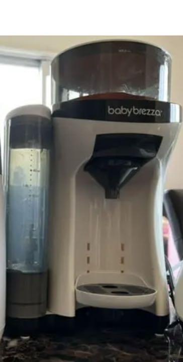 8060円 2021年新作入荷 Babybrezza 自動調乳機 本日限りセール