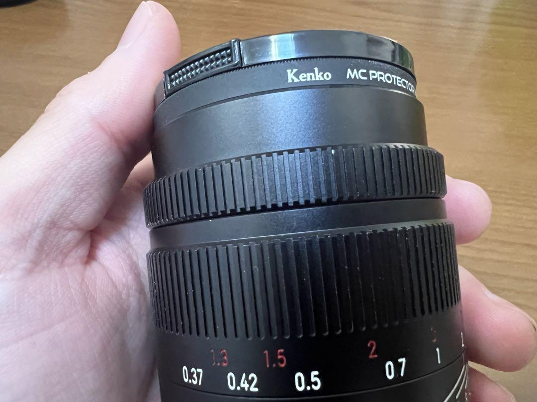 7artisans 35mm f0.95 xマウント用フードレンズフィルター付き