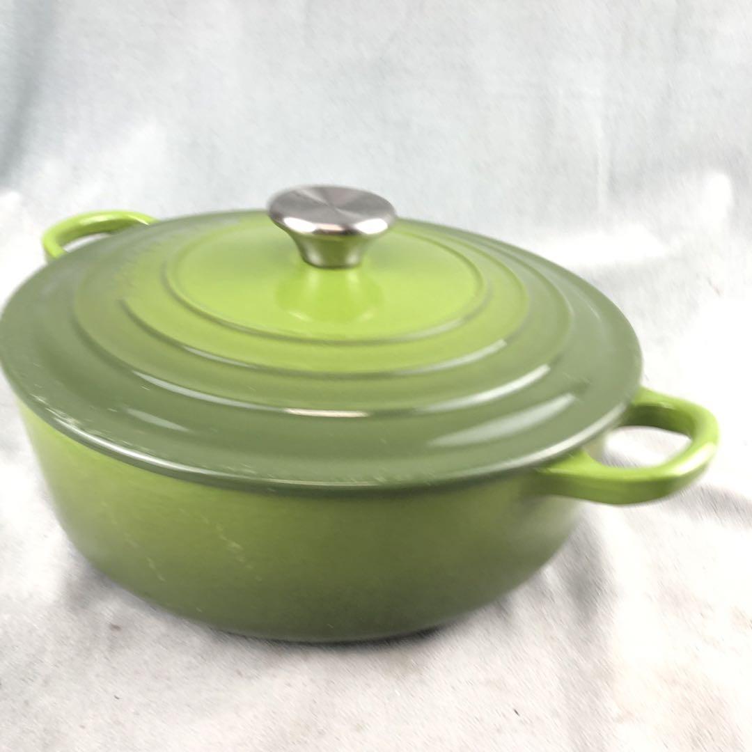 【美品】ルクルーゼ　ココットロンドライトグリーン 24cm Amazon｜[ ル・クルーゼ] Le Creuset 両手鍋 シグニチャー