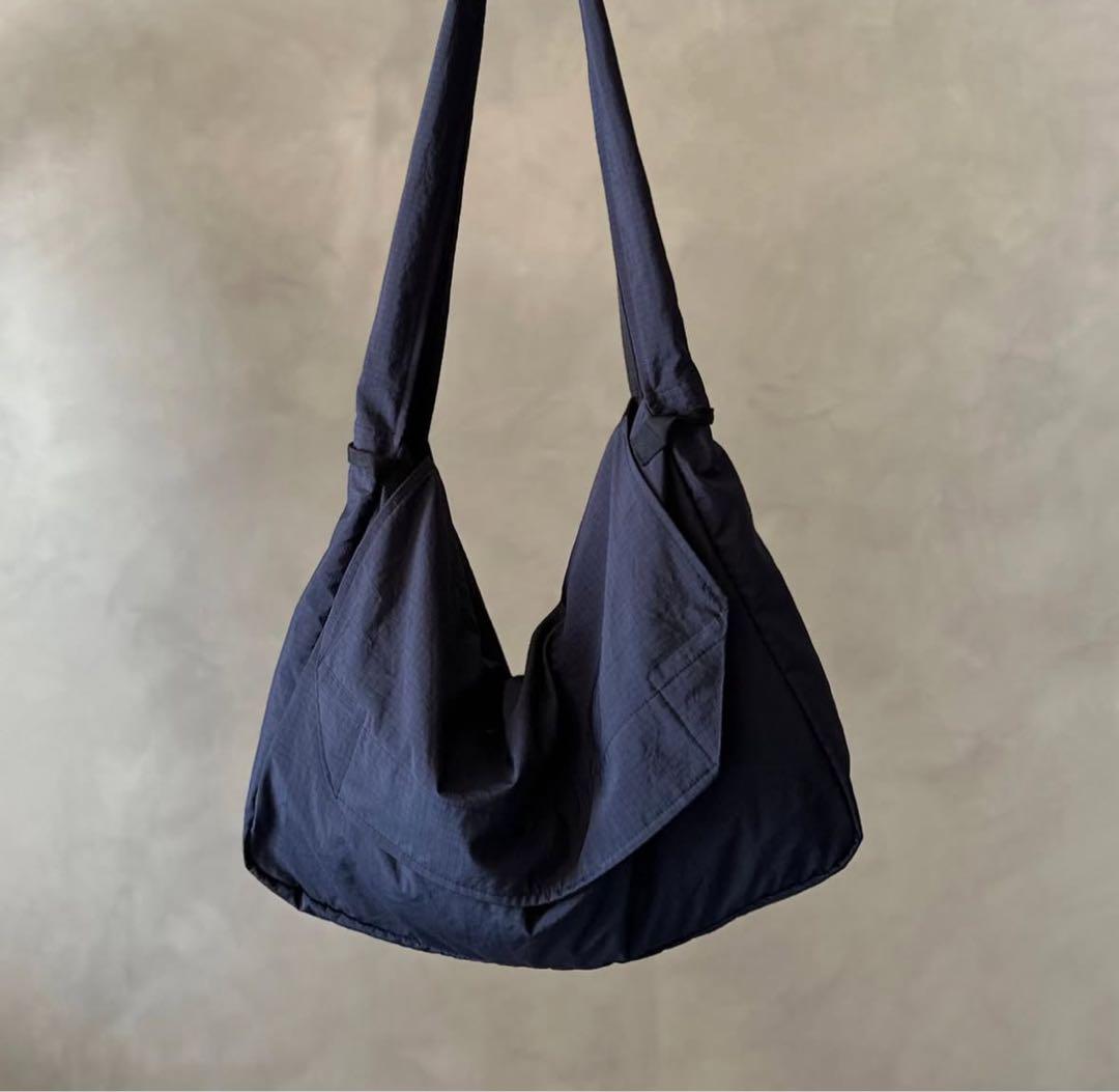 Traart Newspaper Delivery Bag ブラック