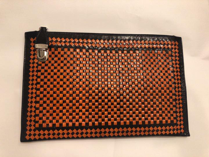 新品未使用 プラダ クラッチバッグ ハンド セカンド PRADA 正規品