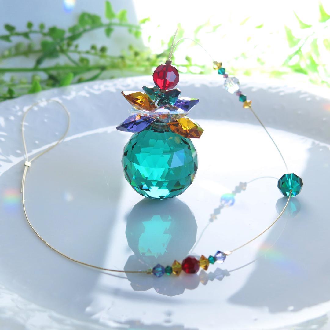 レア★宝石箱みたいな　エメラルド　スワロフスキーサンキャッチャー　30mm