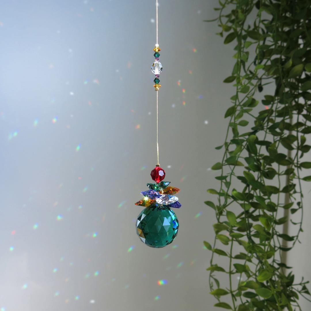 レア★宝石箱みたいな　エメラルド　スワロフスキーサンキャッチャー　30mm