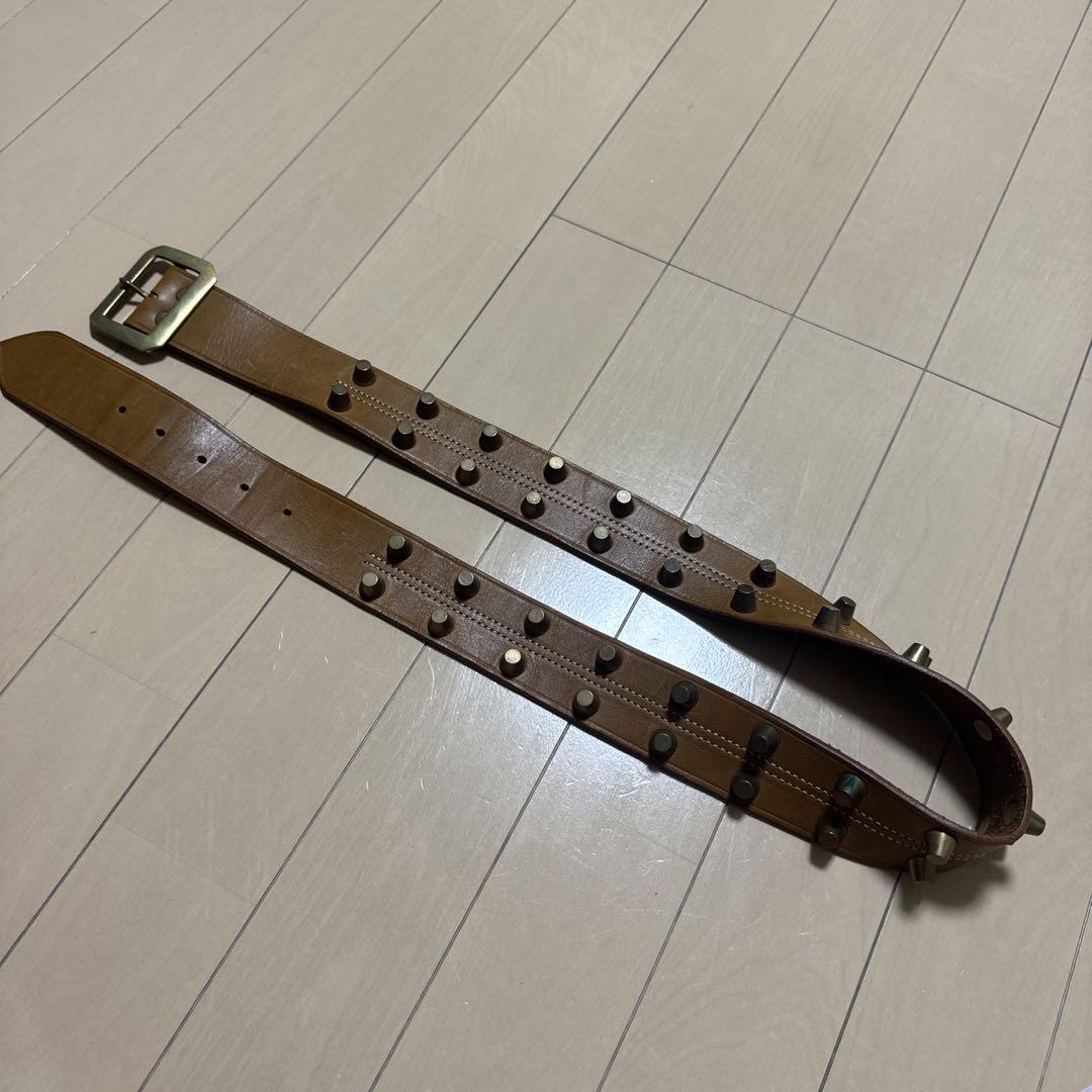 Undercoverアンダーカバー　スタッズ付きブラウンレザーベルト