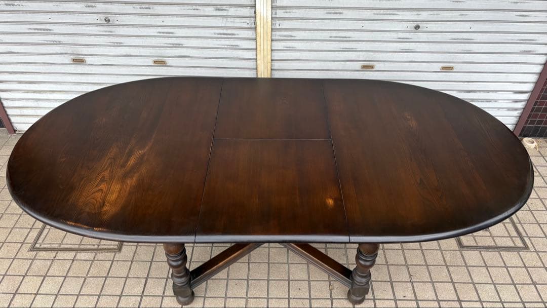 ダイニングテーブル