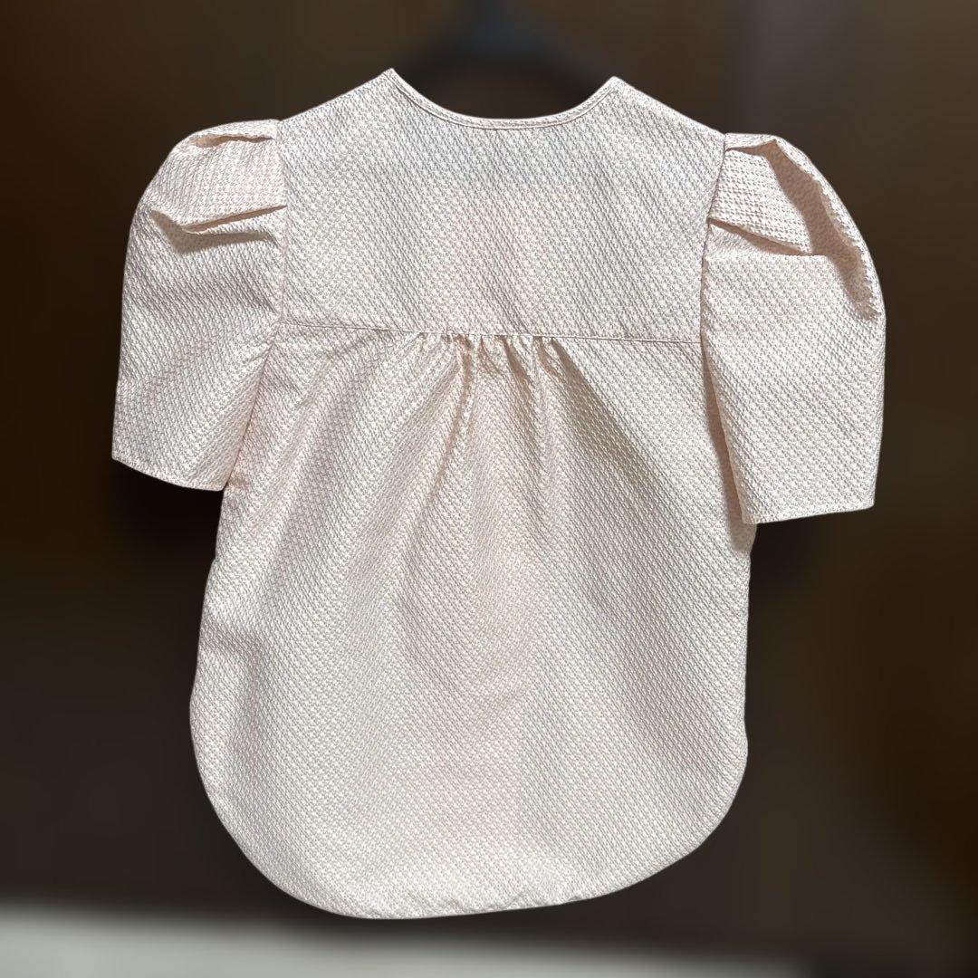 新品未使用タグ付き　AMICA パフスリーブ ピンクシャツ