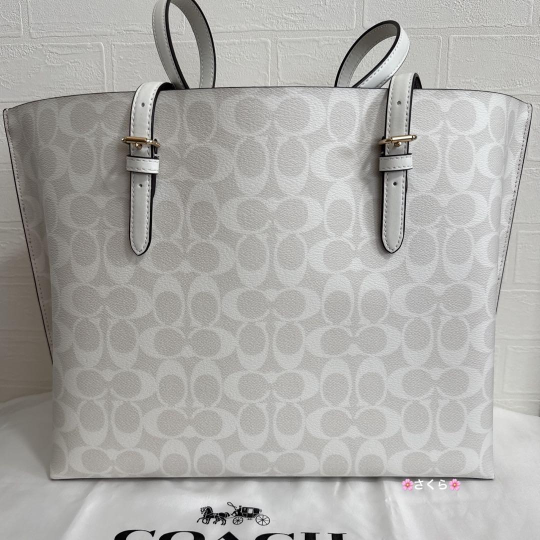 コーチモリートートバッグ　a4収納　ベージュ COACH コーチ モリー トートバッグ A4収納可 肩掛け ピンク