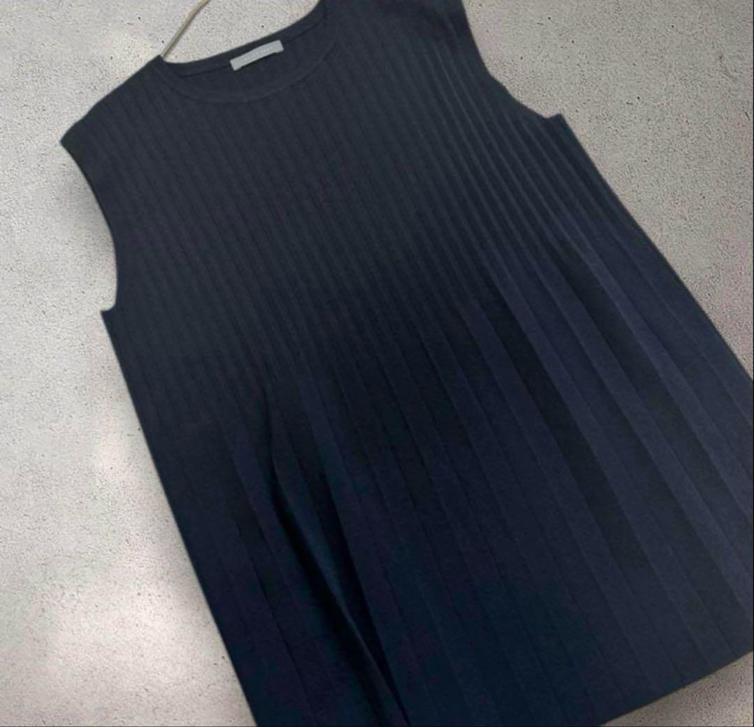 2022 / theory luxe / Chiaro Cosa /プリーツ