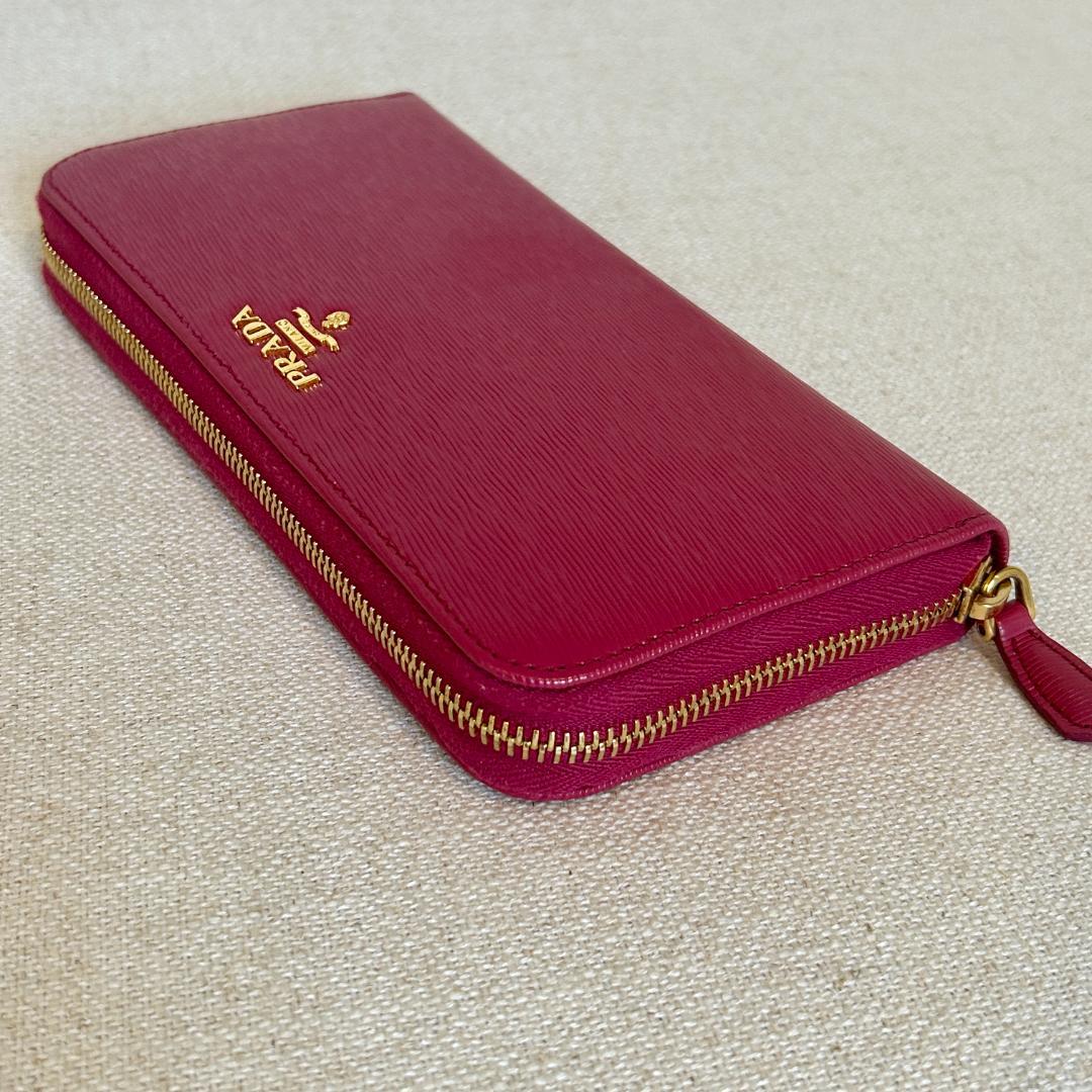 PRADA プラダ　サフィアーノレザー 長財布　ピンク　ラウンドファスナー