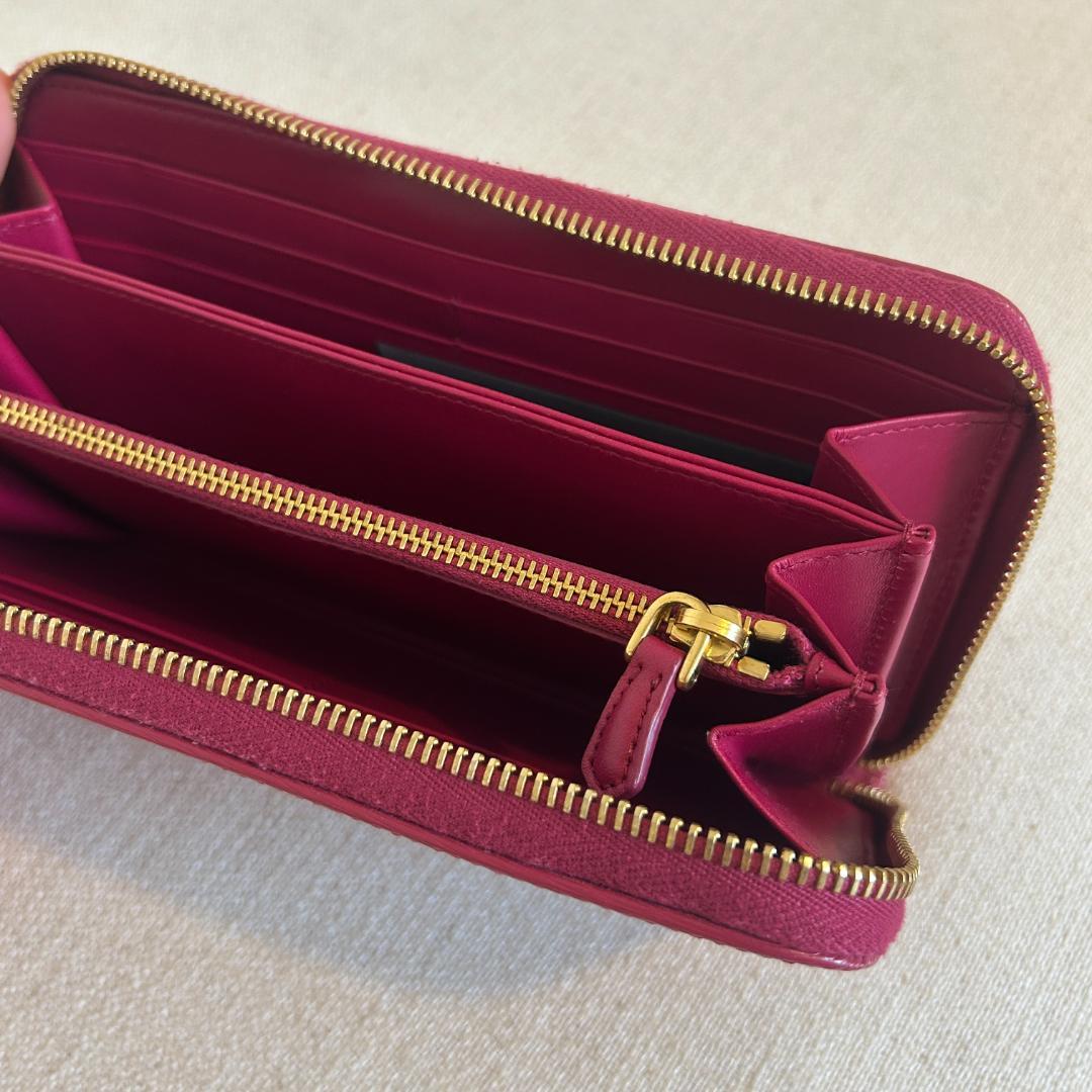 PRADA プラダ　サフィアーノレザー 長財布　ピンク　ラウンドファスナー