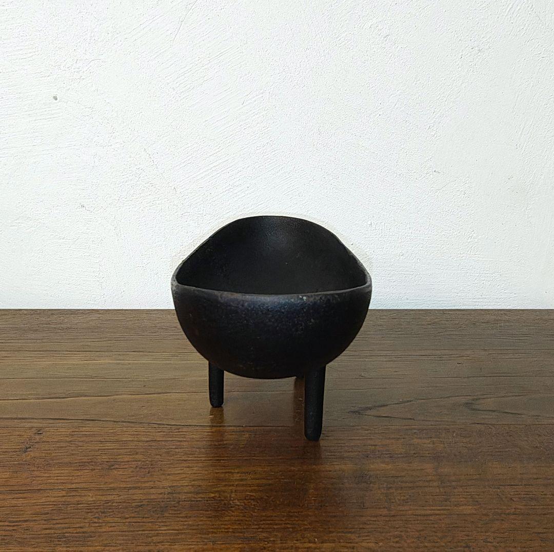 【mid century design】南部鉄器 花器 水盤 三ツ足 mid century design】南部鉄器 花器 水盤 三ツ足 花瓶・フラワー