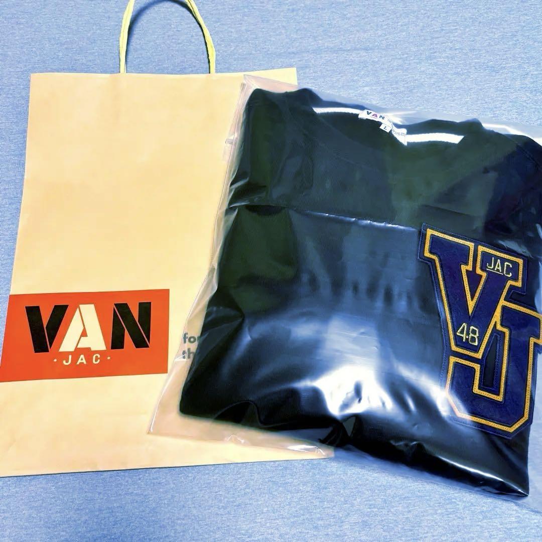 VAN JACKET 限定バックロゴトレーナー