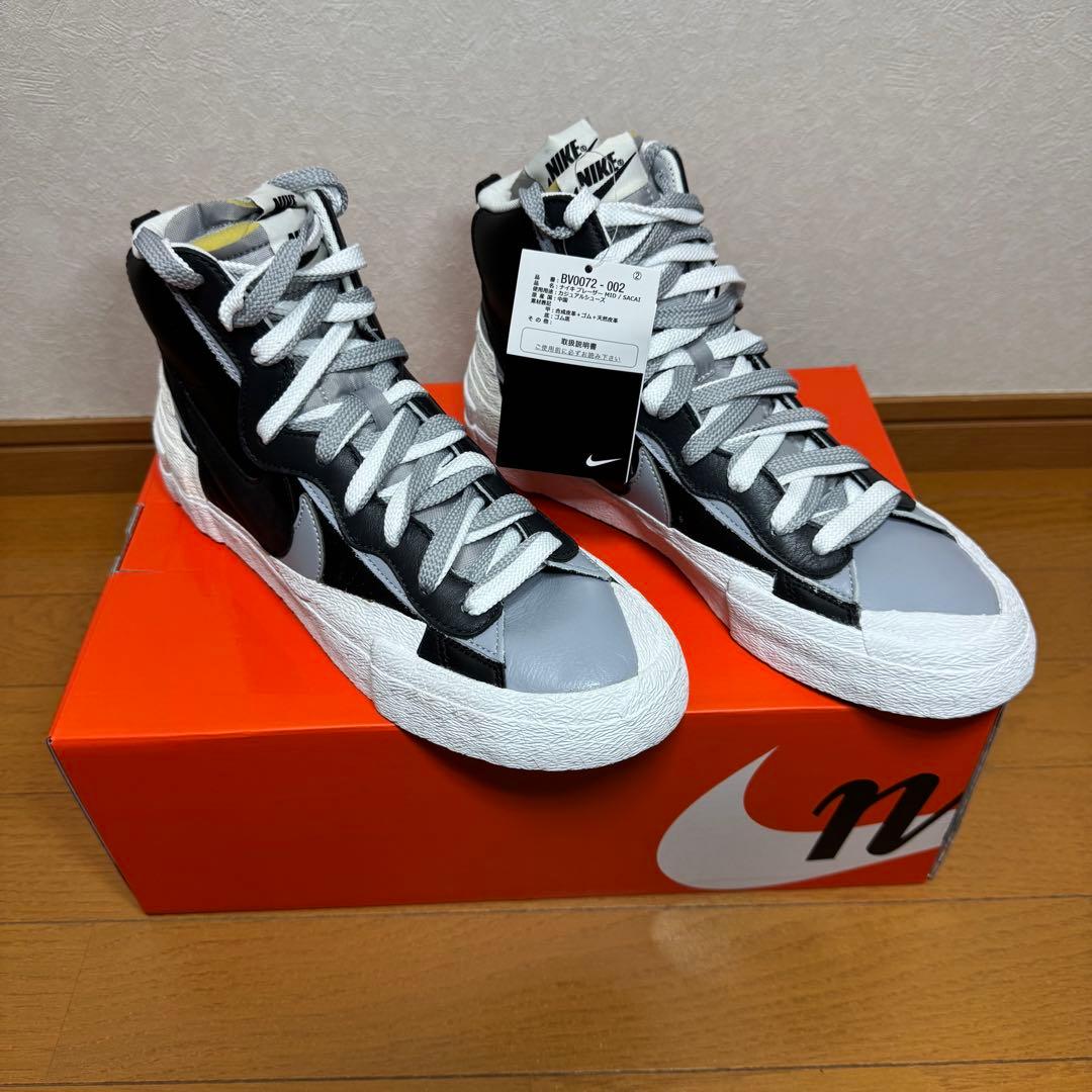sacai × NIKE BLAZER BLACK/WOLF GREYWHITE